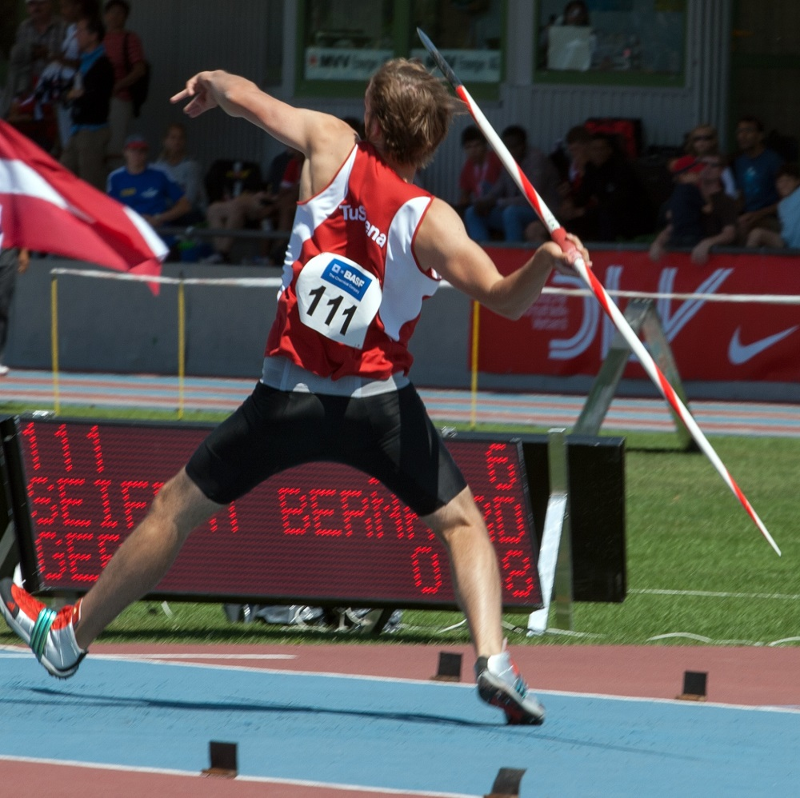 郑兆村刷新亚洲标枪纪录3点让你了解掷标枪运动